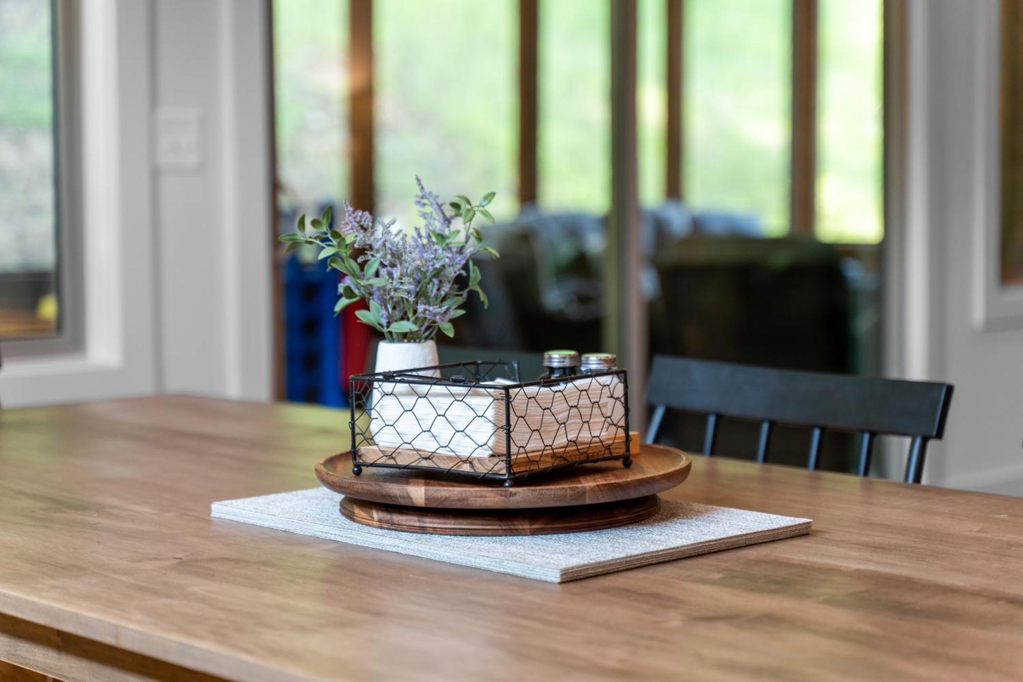 New Ozark Oasis Luxe Retreat With Hot Tub Hébergement de vacances Hollister